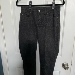 NYDJ size 4- black & grey pattern inseam is 24-1/2 “- worn twice